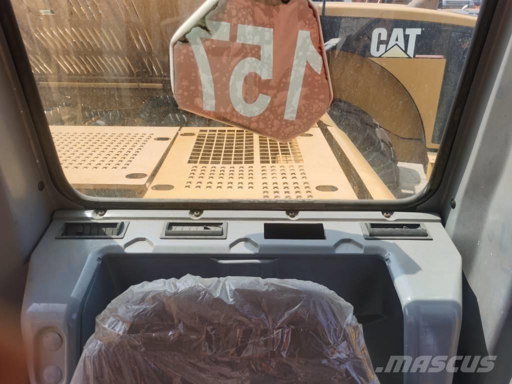 CAT 320 C L Bageri gusjeničari