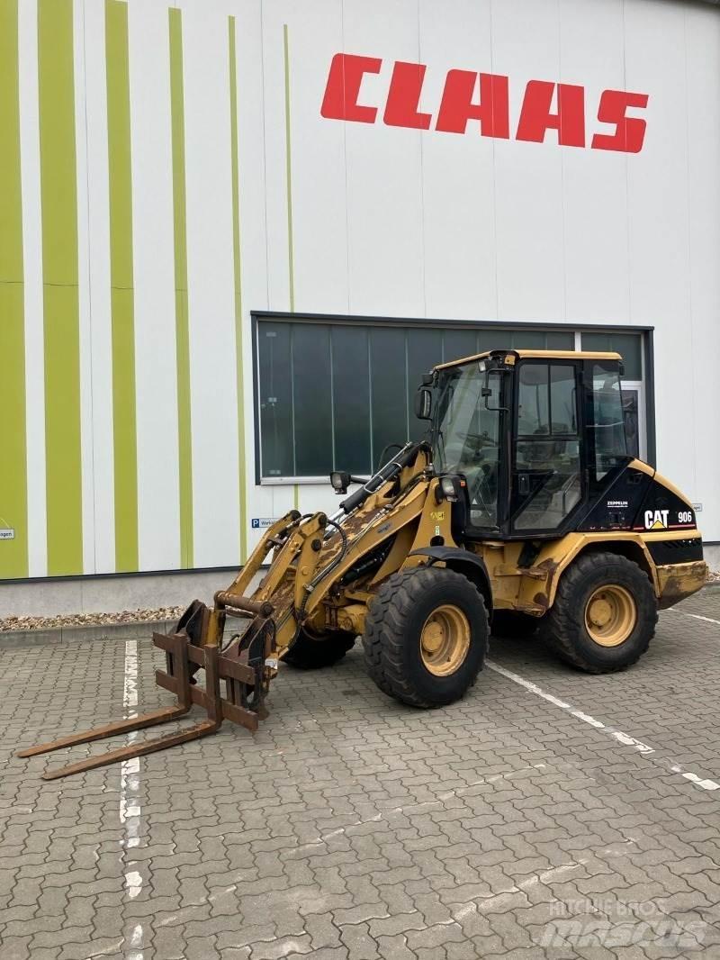 CAT 906 Utovarivači na kotačima