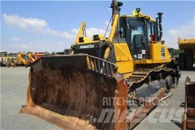 Komatsu D65 EX-16 Buldožeri gusjeničari