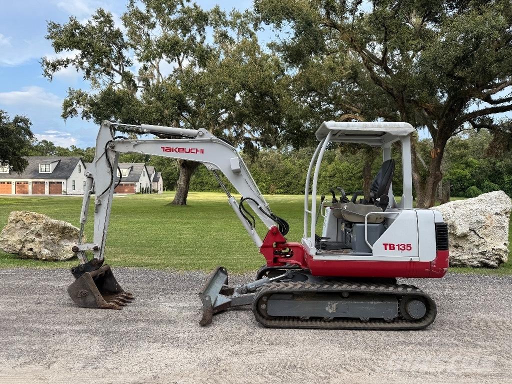 Takeuchi TB 135 Mini bageri <7t