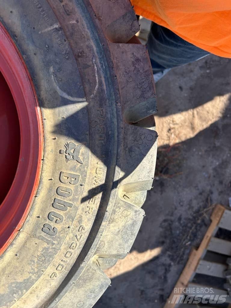 Bobcat 10x16.5 Tires Gume, kotači i naplatci