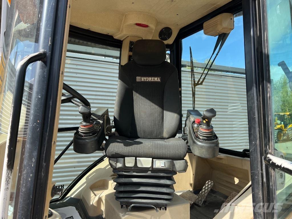 Hydrema 906 E Utovarni rovokopači