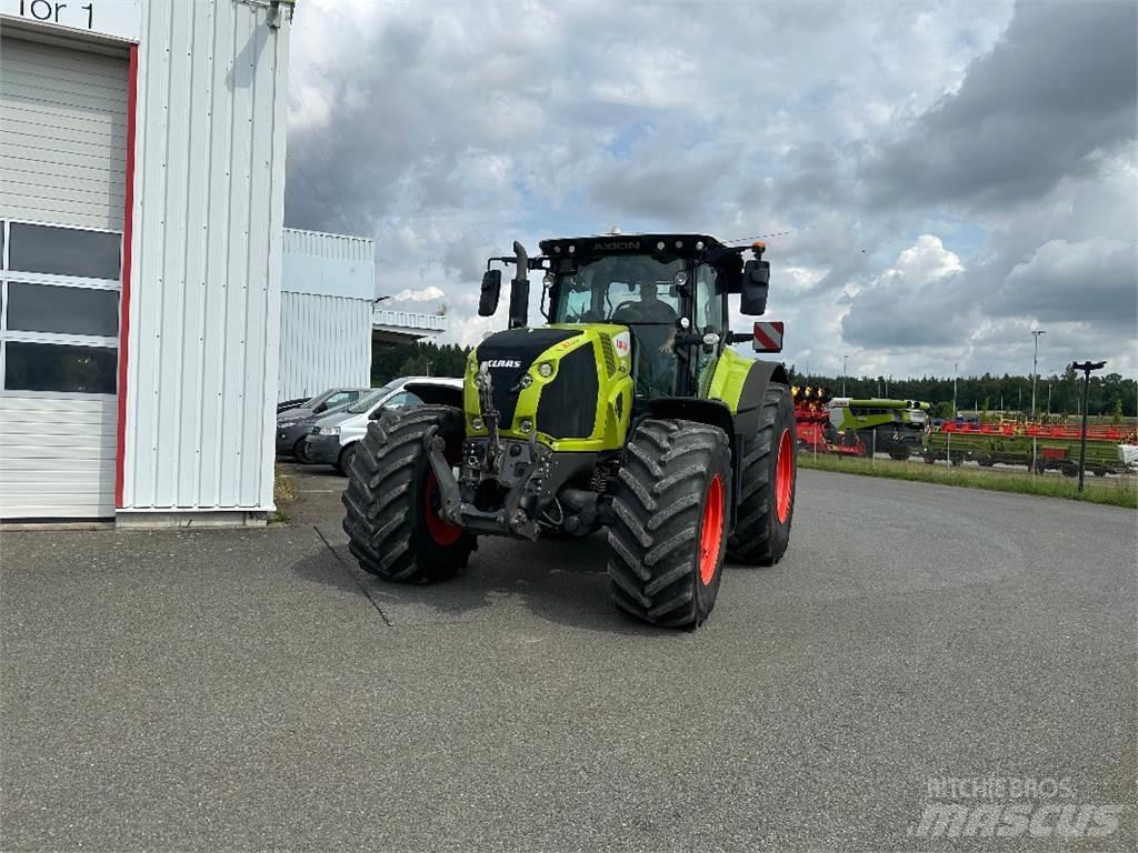 CLAAS Axion 870 Traktori