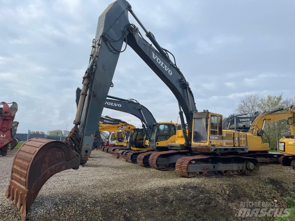 Volvo EC450 Bageri gusjeničari