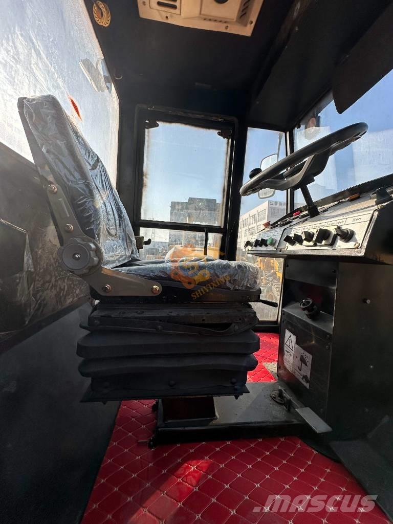 XCMG XD 103 Kompaktori zemlje