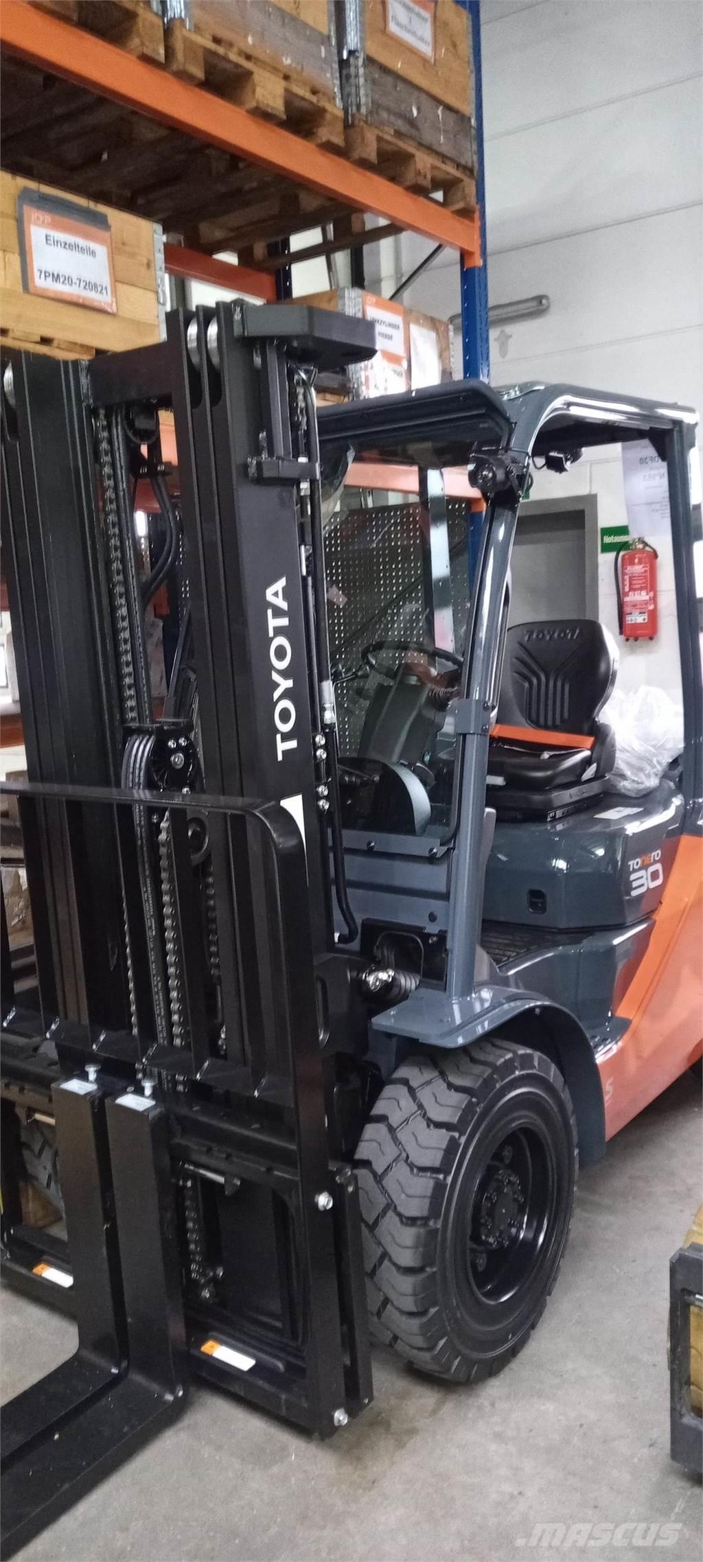 Toyota 52-8FDF30 Dizelski viličari