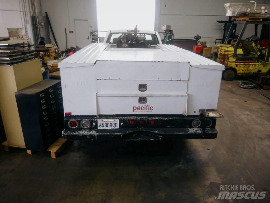 Chevrolet 3500 Kiperi