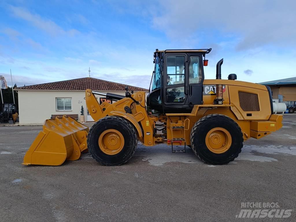 CAT 930M Utovarivači na kotačima