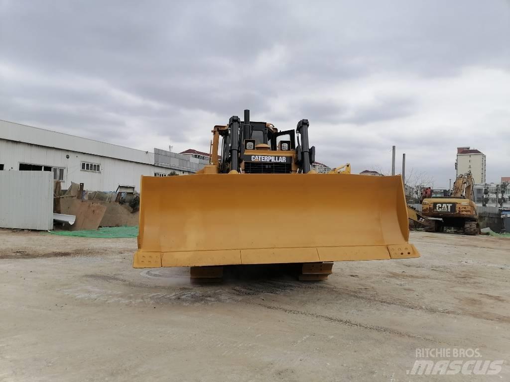 CAT D 8 R Buldožeri gusjeničari