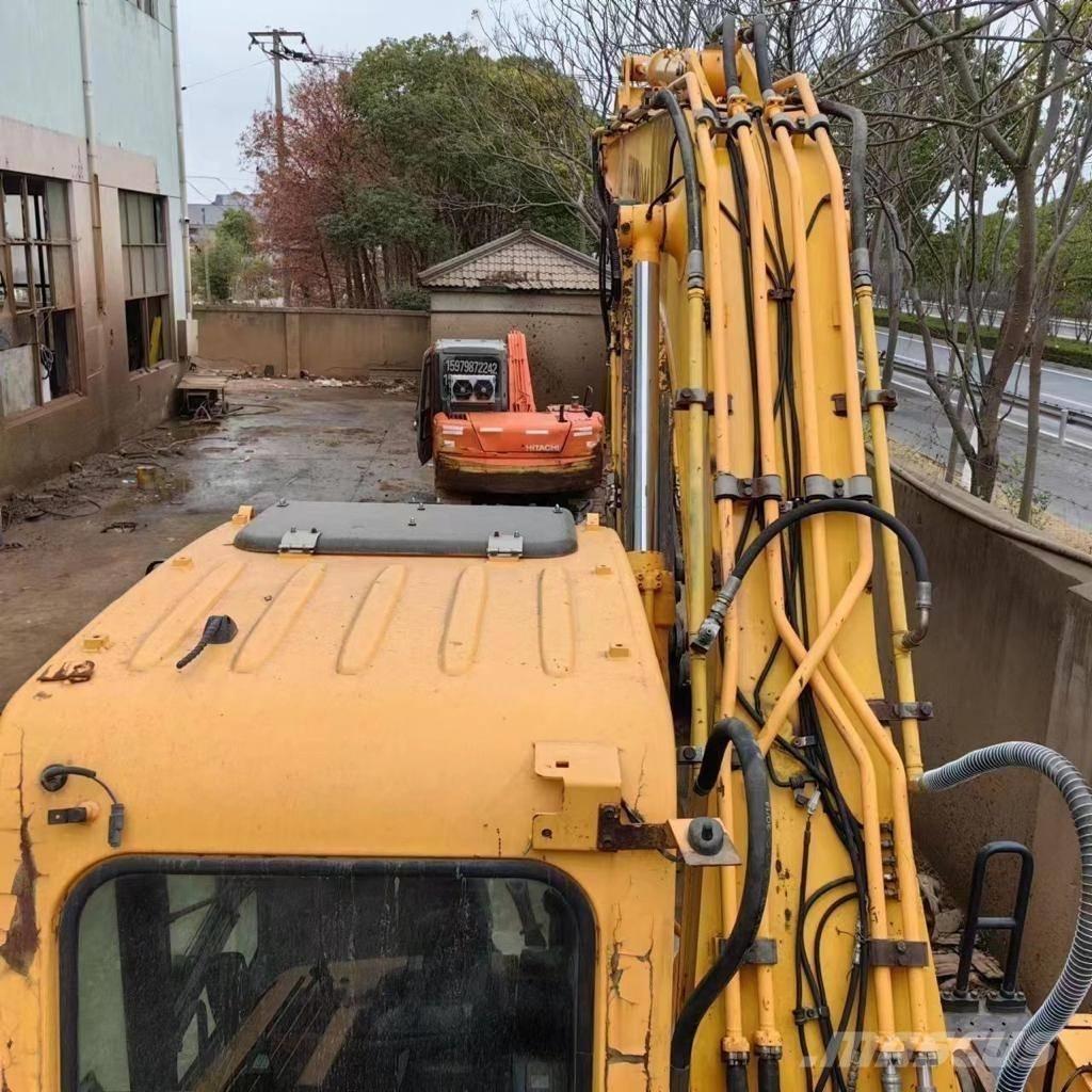 Hyundai 210-9 Bageri na kotačima