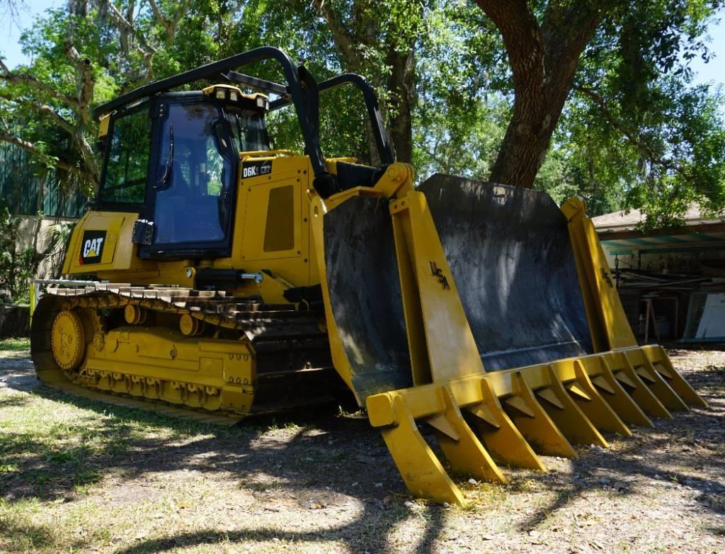 CAT D 6 K 2 LGP Buldožeri gusjeničari