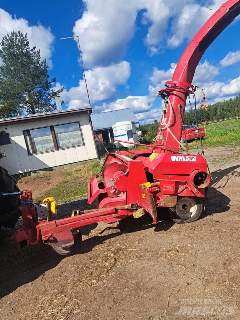 JF 850 Kombajni za stočnu hranu