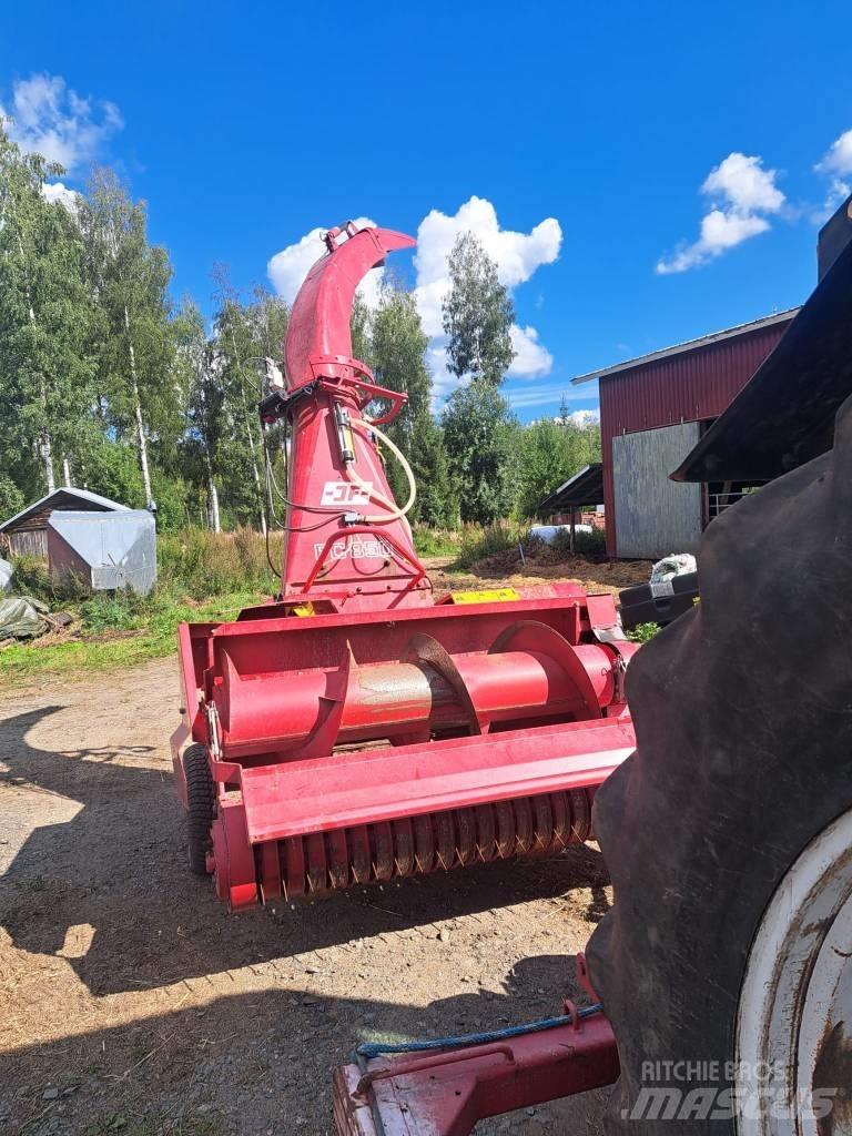 JF 850 Kombajni za stočnu hranu