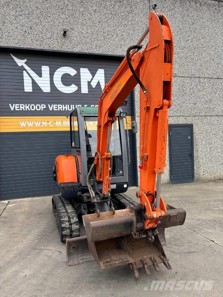 Hitachi ZX 30 Mini bageri <7t