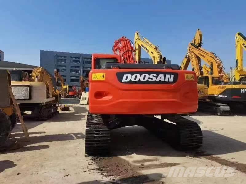 Doosan DX 225 Bageri gusjeničari