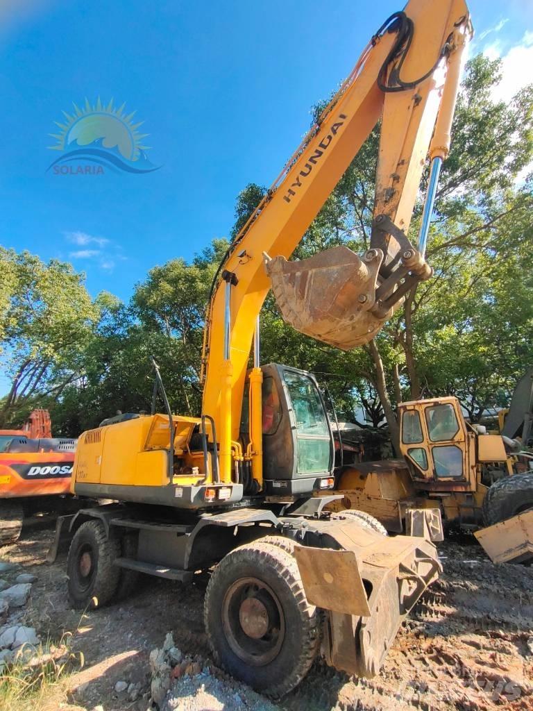 Hyundai R210W-7 Bageri na kotačima