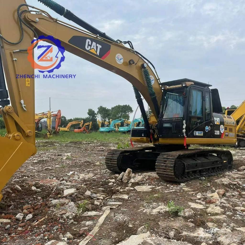 CAT 320 D2 Bageri gusjeničari