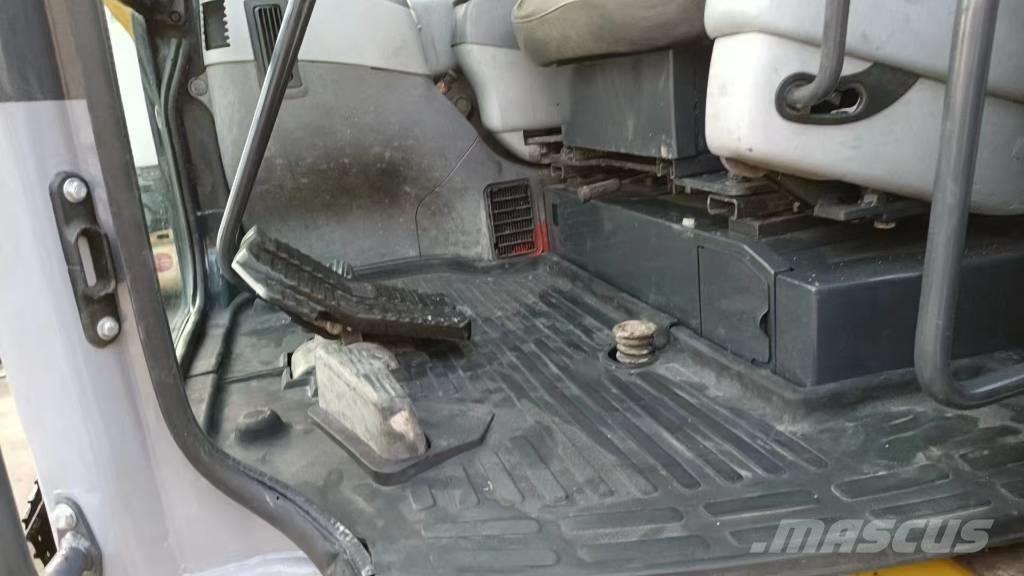 Komatsu PC 78 US Bageri gusjeničari