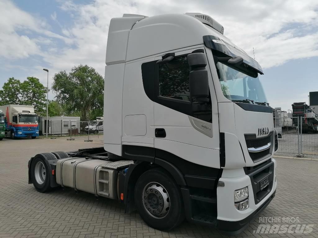 Iveco AS440ST/P Traktorske jedinice