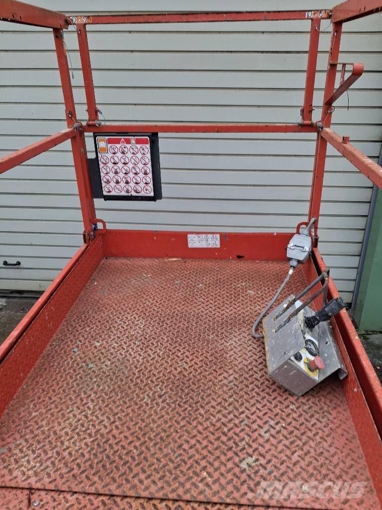 SkyJack SJ III 4632 Škaraste platforme