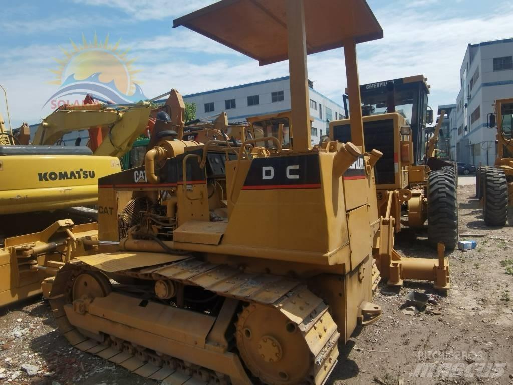 CAT D 3 C Buldožeri gusjeničari