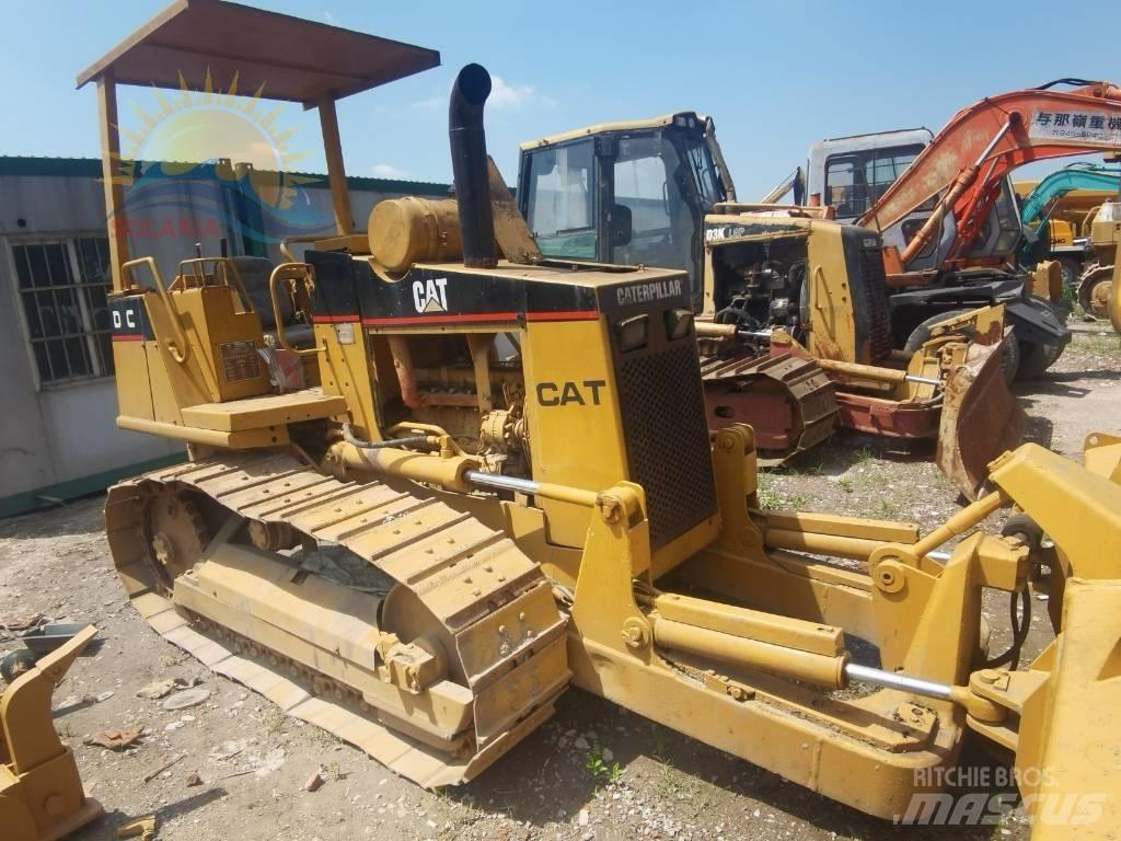 CAT D 3 C Buldožeri gusjeničari