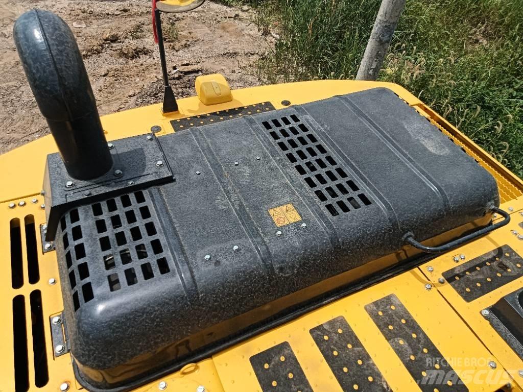 Komatsu PC 240 Bageri gusjeničari