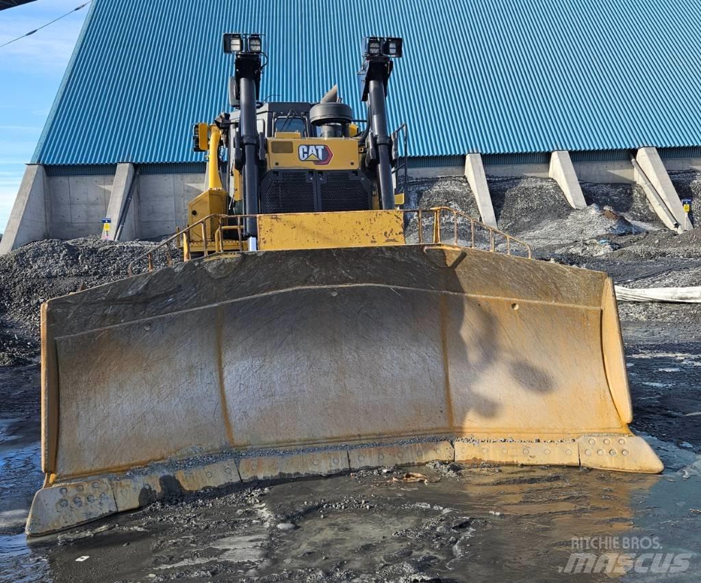 CAT D 8 T Buldožeri gusjeničari