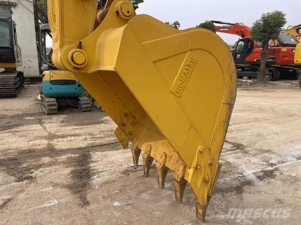 Komatsu PC240-8 Bageri gusjeničari