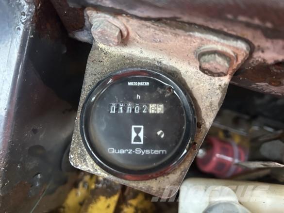 Bomag ROLLER BW80 Valjci sa dvojnim bubnjem