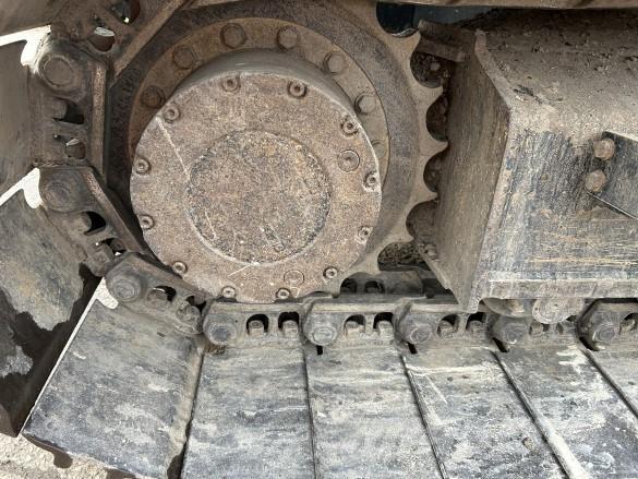 JCB JS130 Bageri gusjeničari