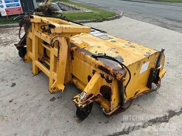 JCB SWEEPER SC240 Građevinarstvo – ostalo