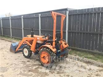 Kubota B7100D Utovarni rovokopači