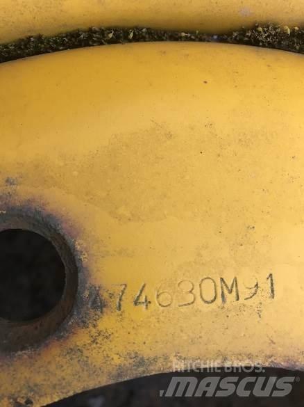  MASSEY FRONT WHEEL Gume, kotači i naplatci