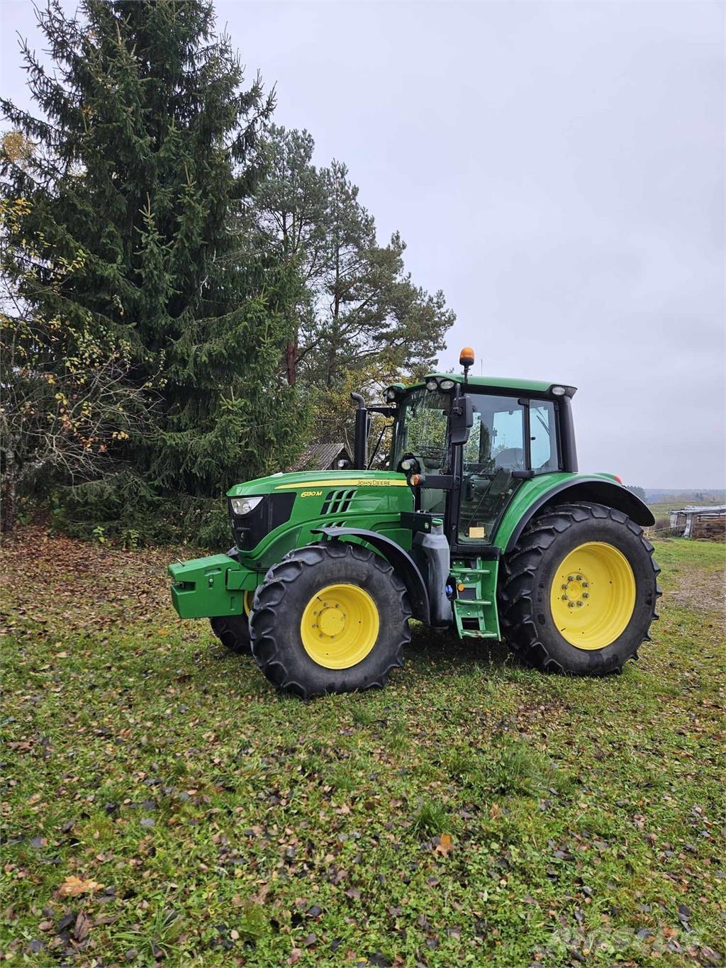 John Deere 6130M Traktori