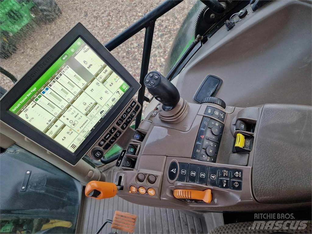 John Deere 6215R Traktori