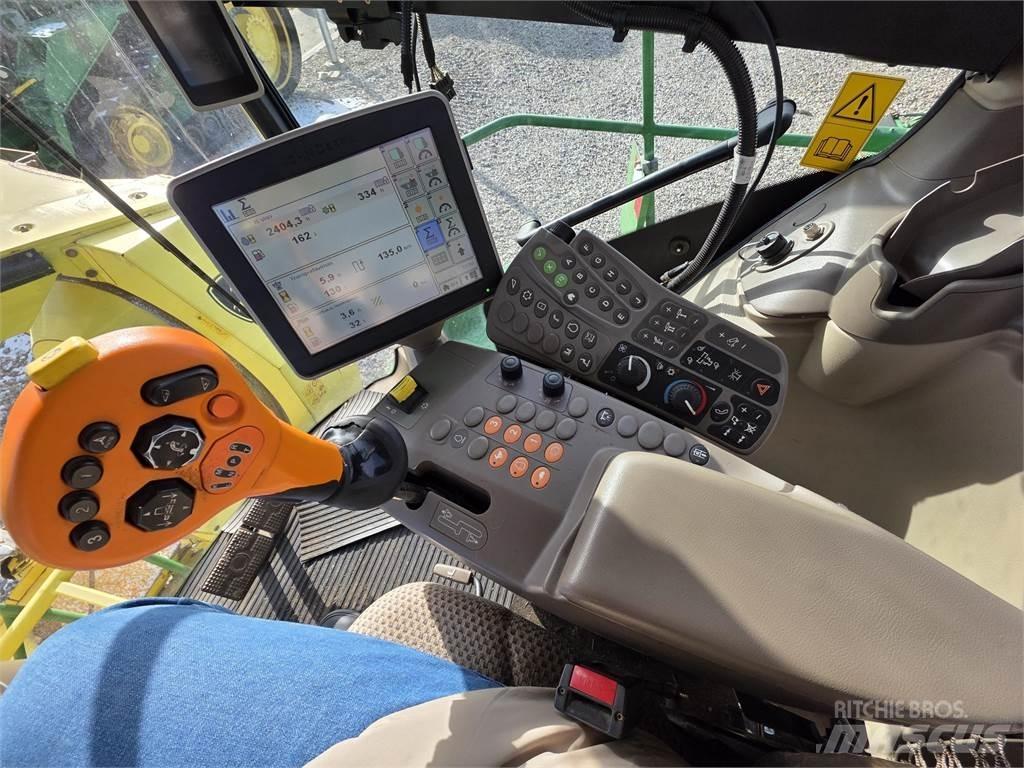 John Deere 8300 Strojevi za krmu na vlastiti pogon