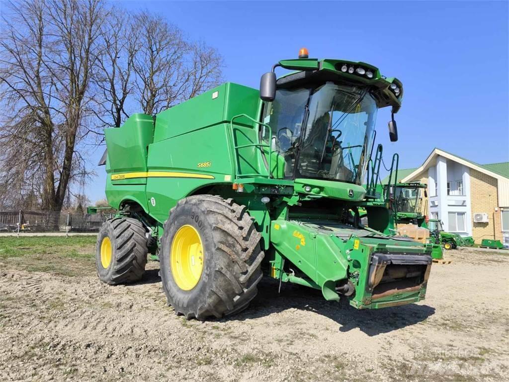 John Deere S685 Kombajni