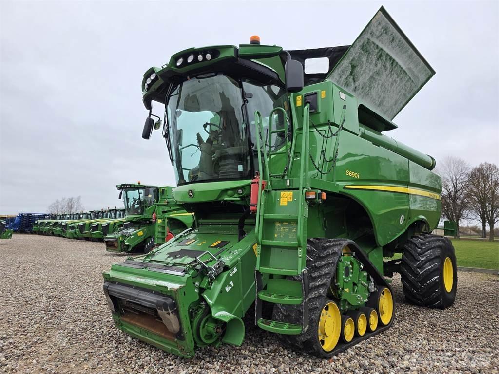 John Deere S690 Kombajni