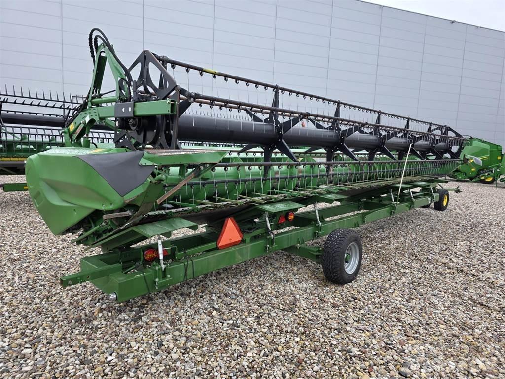 John Deere S690 Kombajni