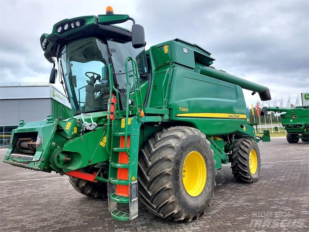 John Deere T560 Kombajni