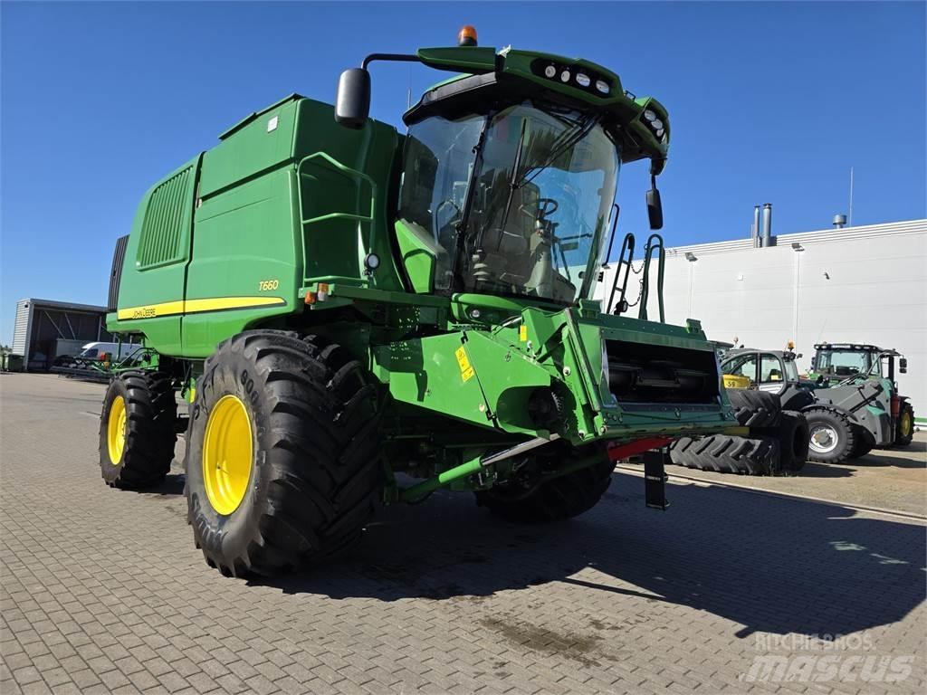 John Deere T660 Kombajni