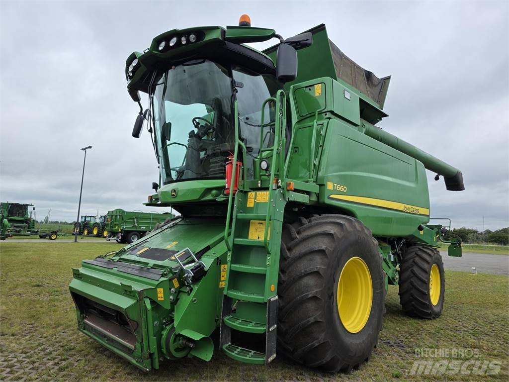 John Deere T660 Kombajni