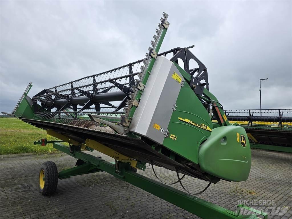 John Deere T660 Kombajni