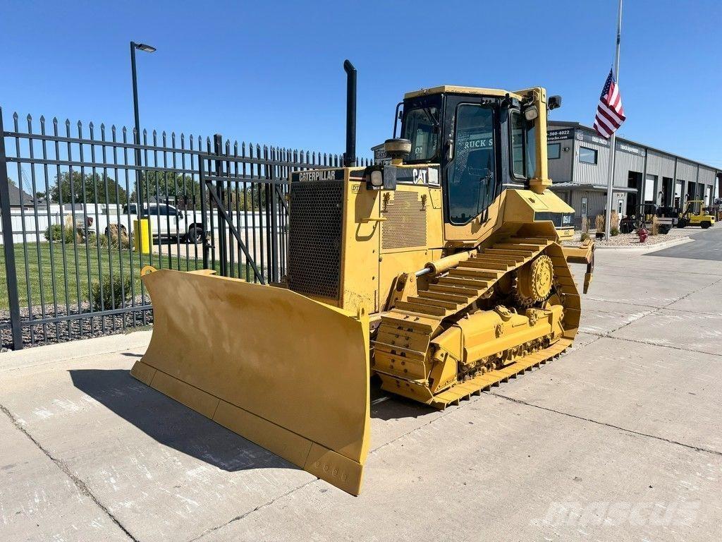 CAT D5M XL Buldožeri gusjeničari
