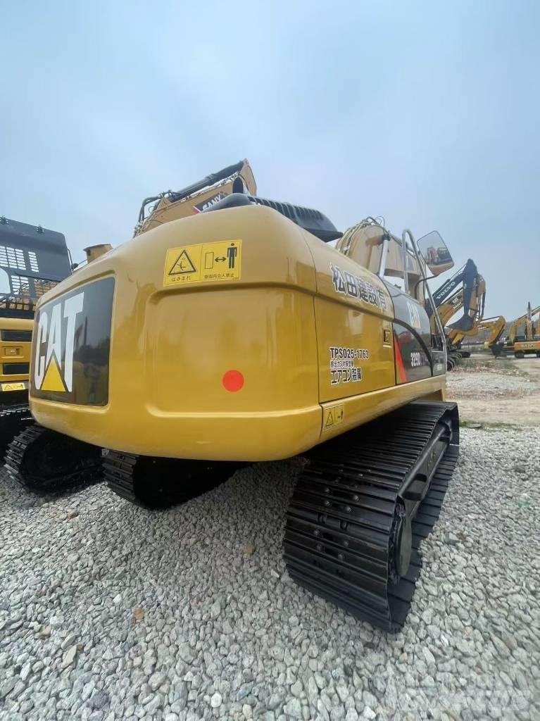 CAT 329D2L Bageri gusjeničari