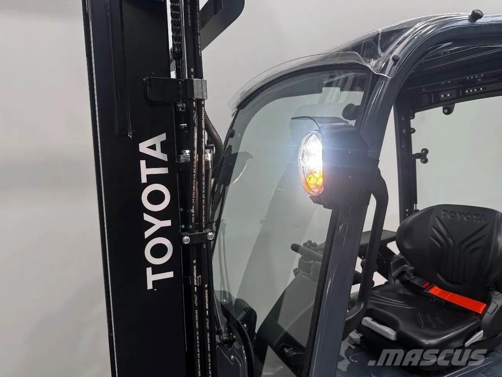 Toyota 8 FBM 20 T Električni viličari