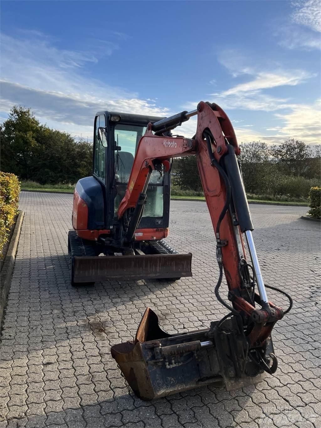 Kubota U27-4 GL HI Mini bageri <7t