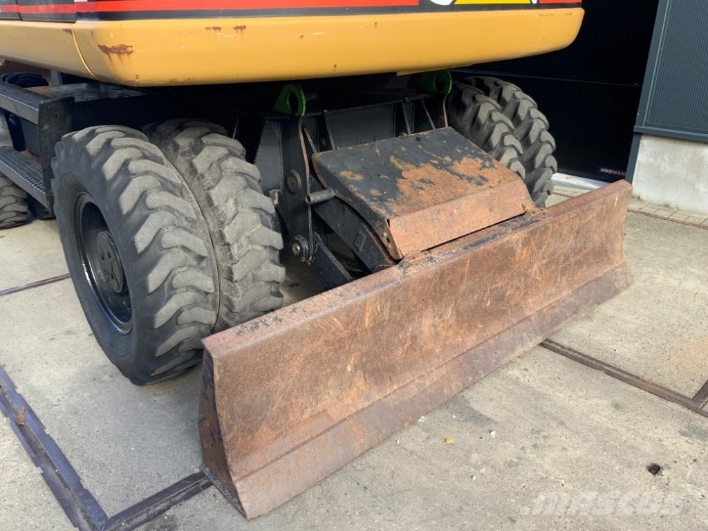 CAT M 313 C Bageri na kotačima