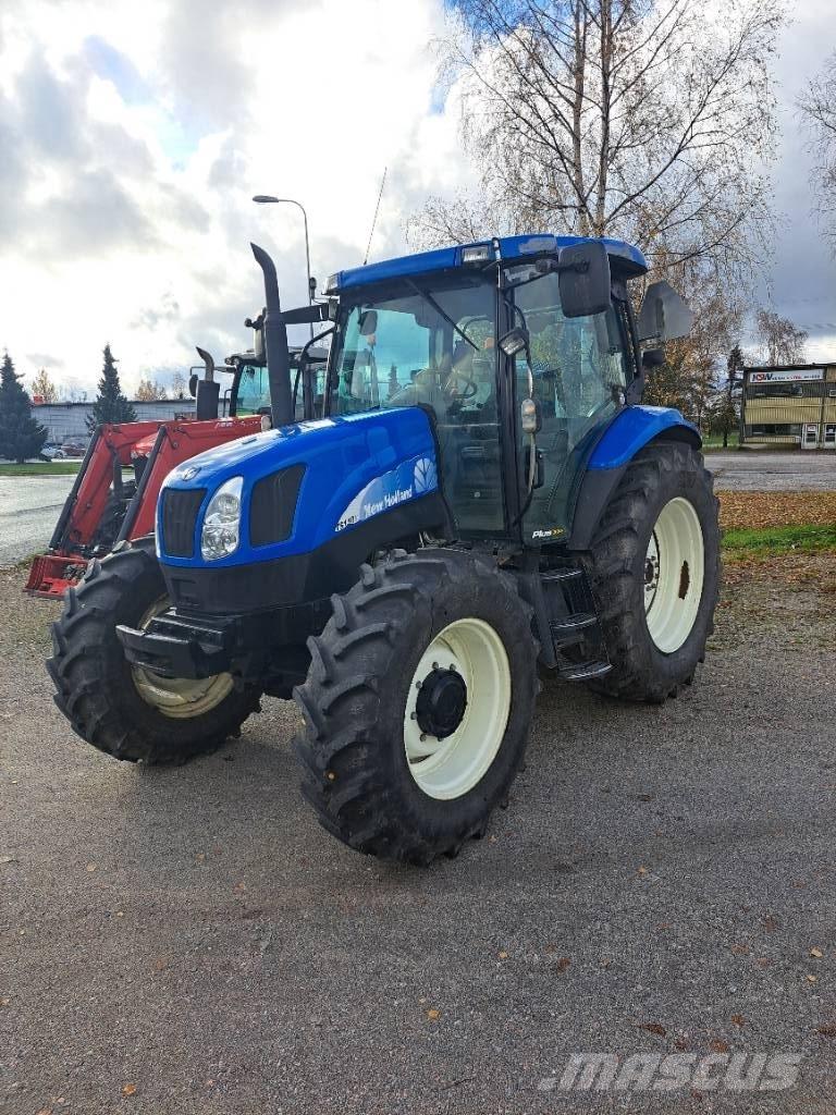 New Holland TS110A Traktori